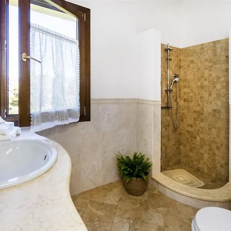 La Maison D'anna Maria - Lt - Pms Casevacanze Alloggio in famiglia *